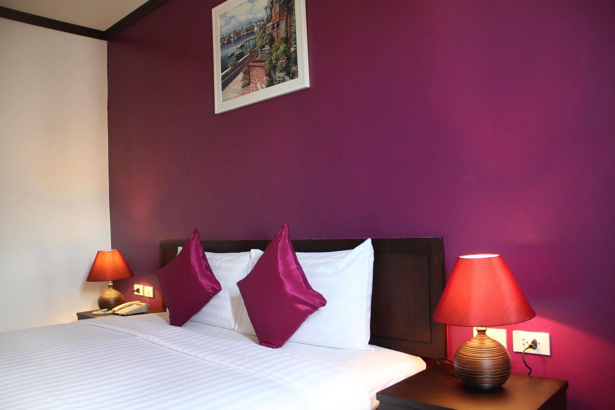 Patong Sri Boutique Hotel מראה חיצוני תמונה