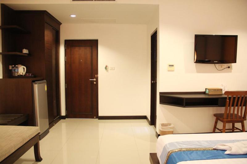 Patong Sri Boutique Hotel מראה חיצוני תמונה