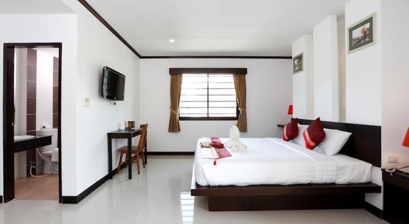 Patong Sri Boutique Hotel מראה חיצוני תמונה